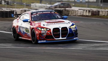 Bleekemolen pakt knappe overwinning in 24 uur Nürburgring: "Geluk dwing je af"
