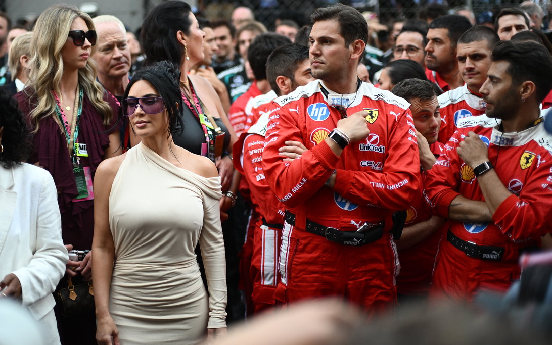 Lewis Hamilton Matches Senna's Monaco Podium Record Amid High-Profile Support