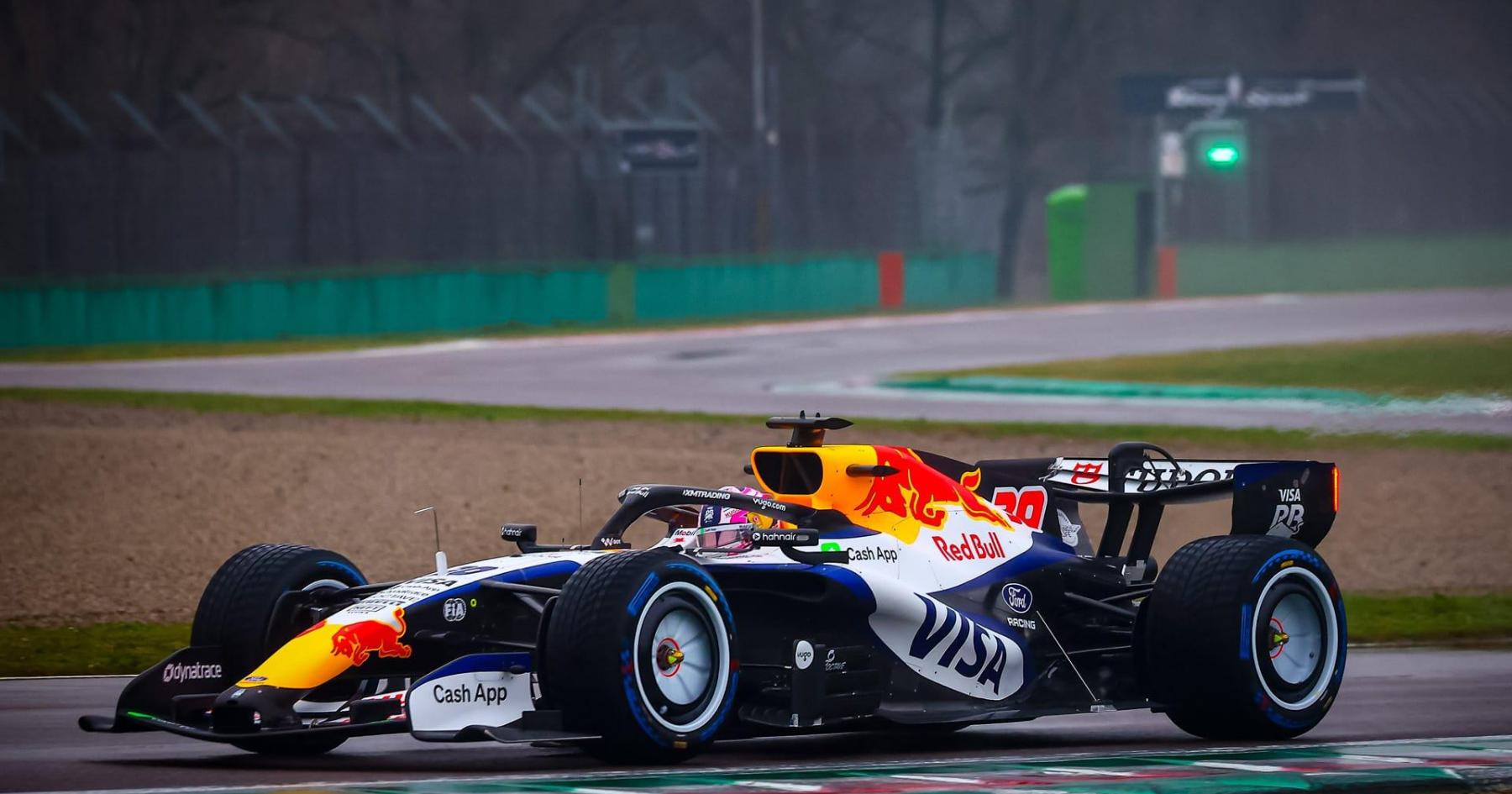 Racing Bulls suffer debut woe as Audi launch and McLaren reveal major new deal - RacingNews365 Review