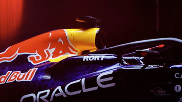 Red Bull verrast met agressief 'Coca-Cola-design' voor Verstappen