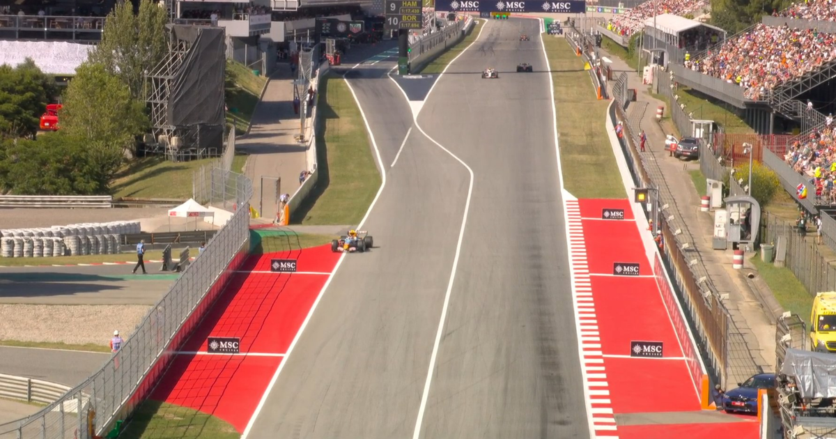 Liam Lawson suffers Barcelona setback with on-track stoppage