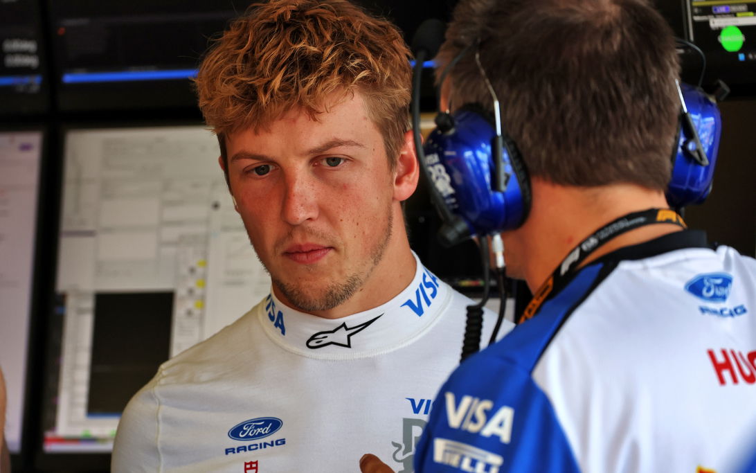 Liam Lawson se surpreende com ritmo no qualy, mas alerta que confiabilidade é a chave para a corrida do GP da Austrália