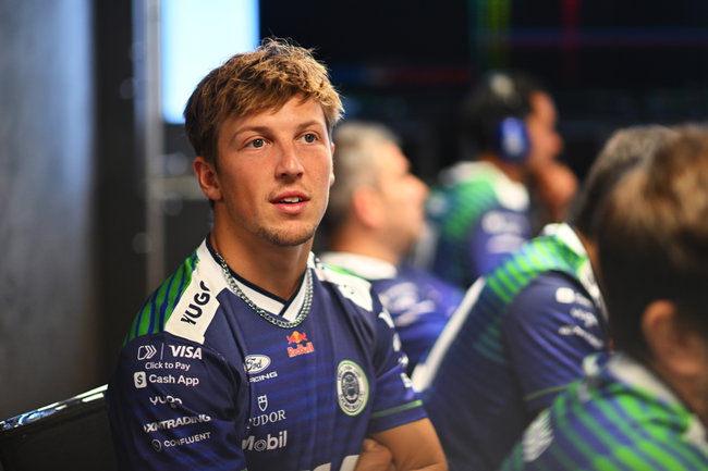 BARCELONA, SPAIN - JUNE 12: Liam Lawson of New Zealand and Visa Cash App Racing Bulls attends a team briefing prior to practice ahead of the F1 Grand Prix of Barcelona-Catalunya at Circuit de Barcelona-Catalunya on June 12, 2026 in Barcelona, Spain. (Photo by Rudy Carezzevoli/Getty Images) // Getty Images / Red Bull Content Pool // SI202606120244 // Usage for editorial use only //