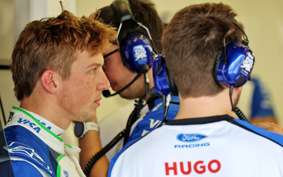 Lawson desestima la afirmación de Wolff sobre una ventaja de un segundo de la unidad de potencia de Red Bull