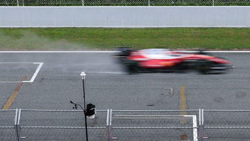 Hill ziet Ferrari 'volkomen zinloos' te werk gaan: "Dan zie je er uit als een idioot"