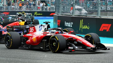 Breaking: Leclerc fors bestraft na driedubbel bezoek aan stewards