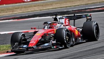 Ferrari en McLaren openen aanval op Mercedes in Zandvoort