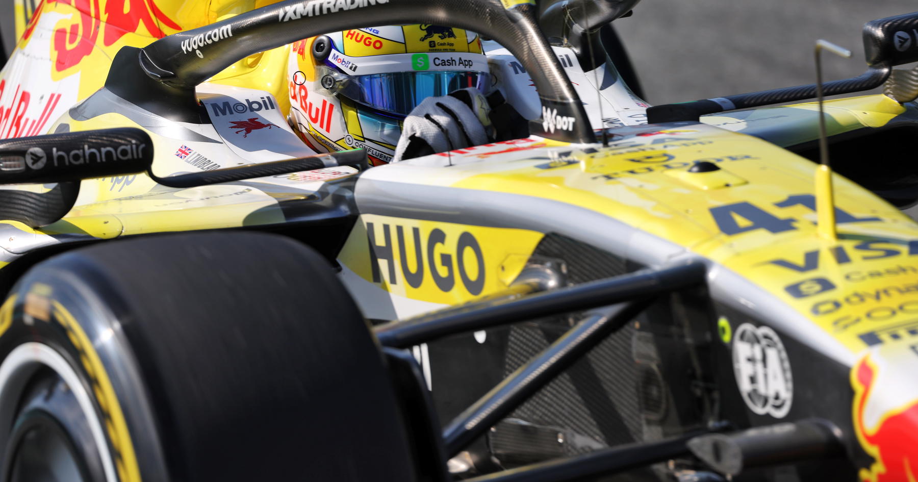 Arvid Lindblad forced into pit lane start after unusual Racing Bulls error
