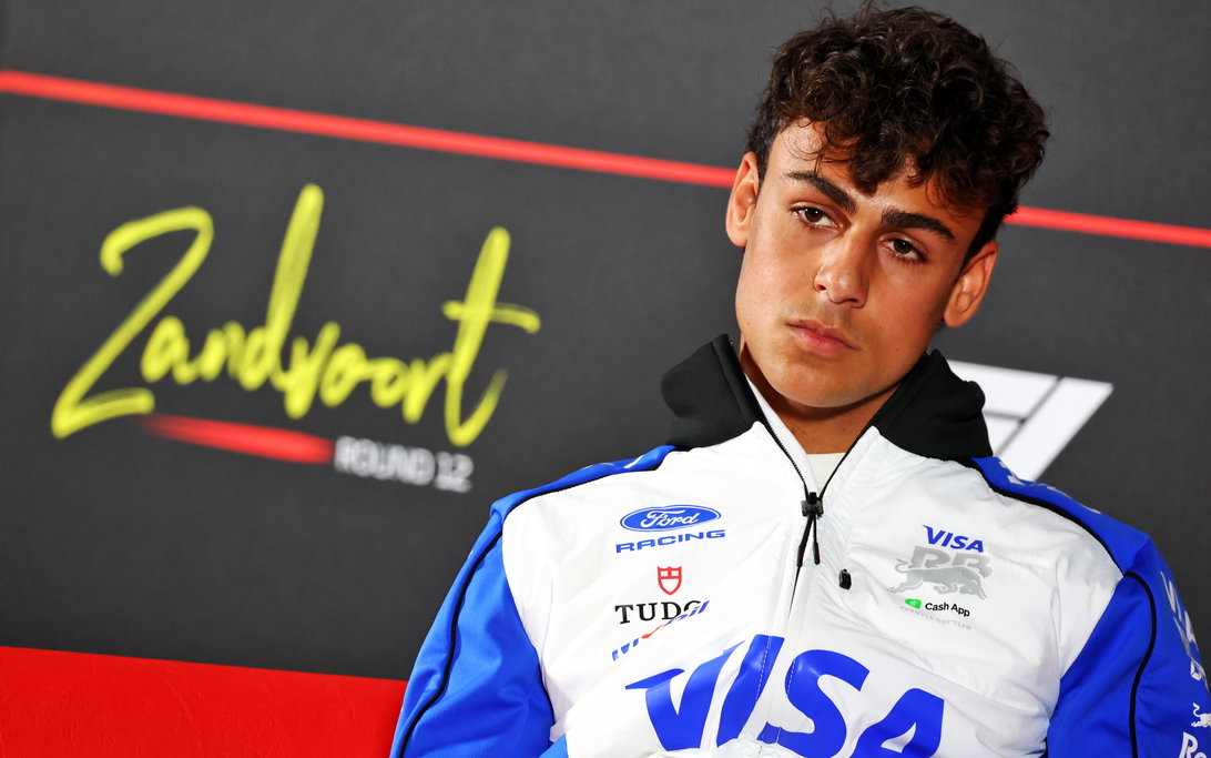 Racing Bulls spiega perché Arvid Lindblad è stato escluso dalla promozione in Red Bull