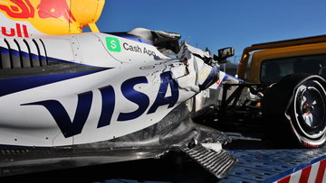 Lindblad grapt na crash: "Leclerc deed het spectaculairder!"