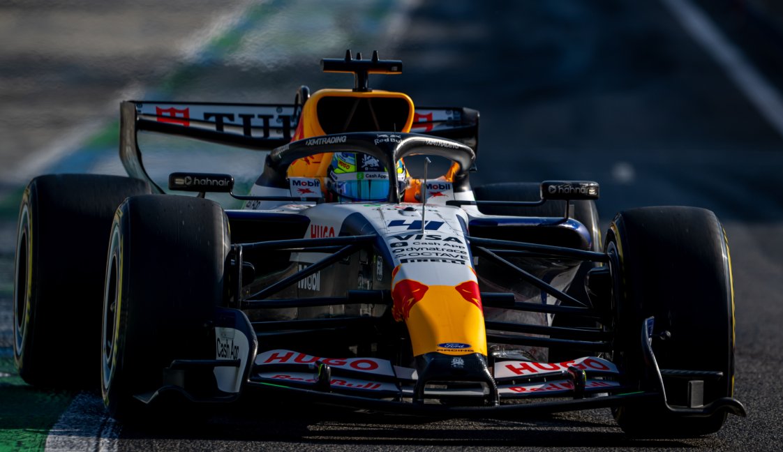 Lindblad day 3 week 2 Bahrain test