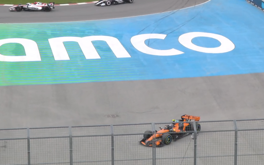 Norris si ritira dal Gran Premio del Canada, le disgrazie della McLaren continuano