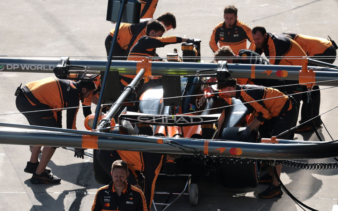 McLaren se disculpa tras el desastre del doble DNS en China