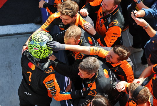 Norris win Hungary
