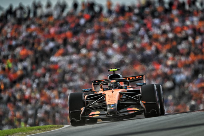 Motor Racing - Formula One World Championship - Dutch Grand Prix - Race Day - Zandvoort, Netherlands