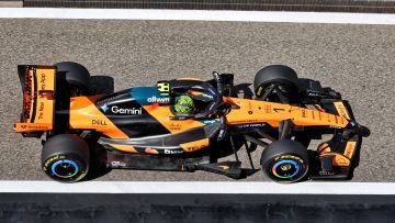Lando Norris sets ultimate pace as Lewis Hamilton suffers Ferrari disaster