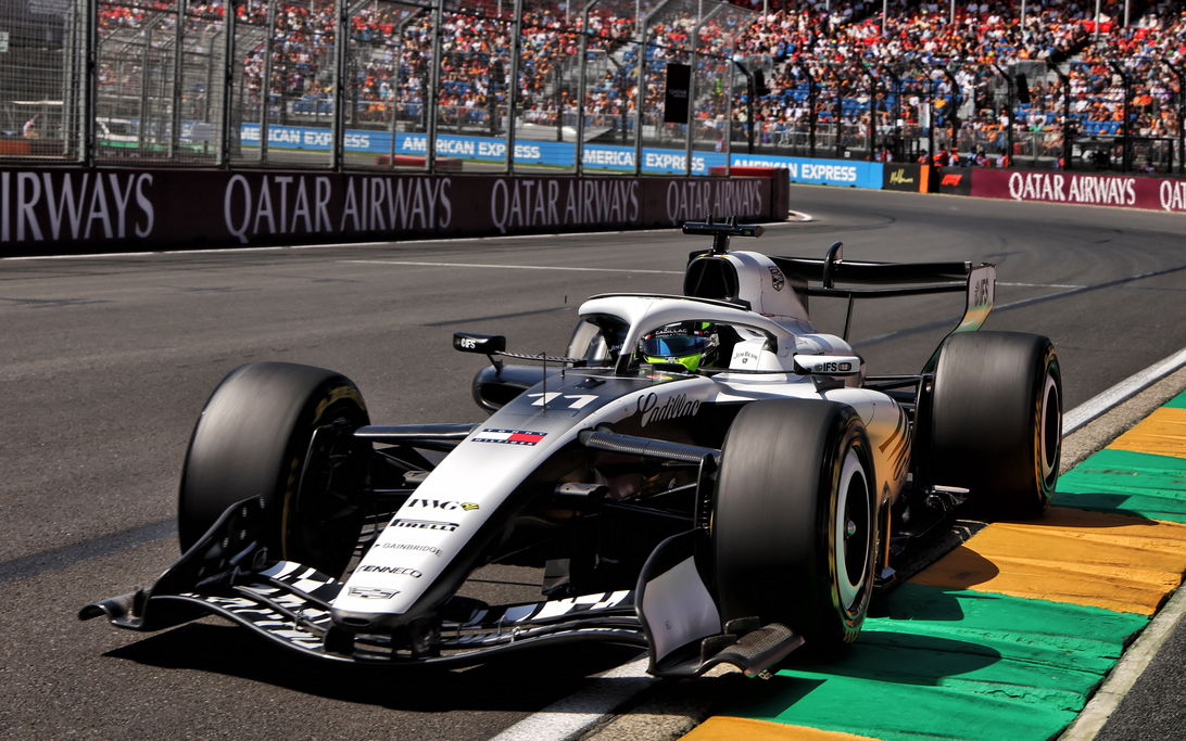 Sergio Perez chiede una FP3 pulita dopo un venerdì povero di dati per la Cadillac