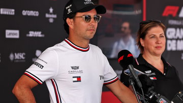 Is Sergio Perez being wasted in F1 backmarker battle?