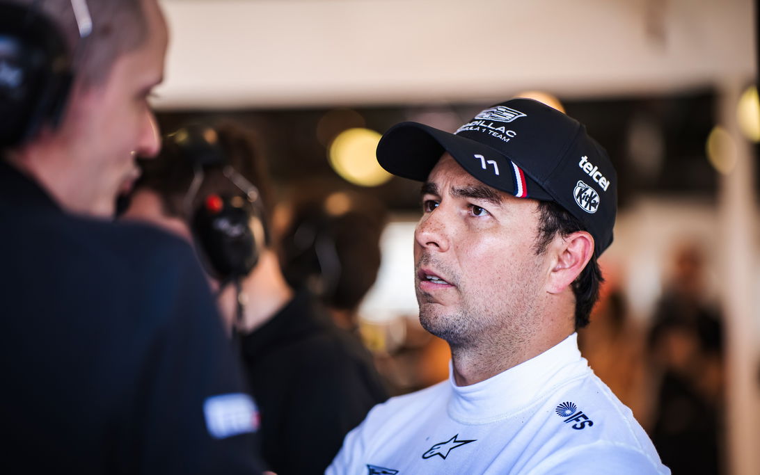 Perez's Chinese GP weekend starts with major setback