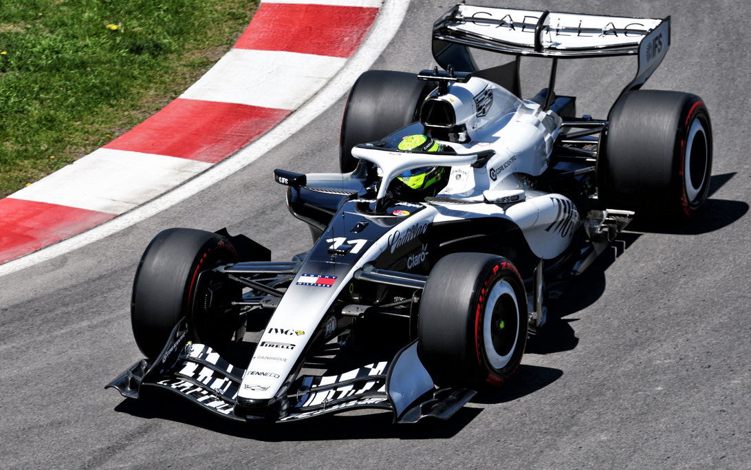 Sergio Perez Escapes Grid Penalty After Impeding Alonso in Montreal