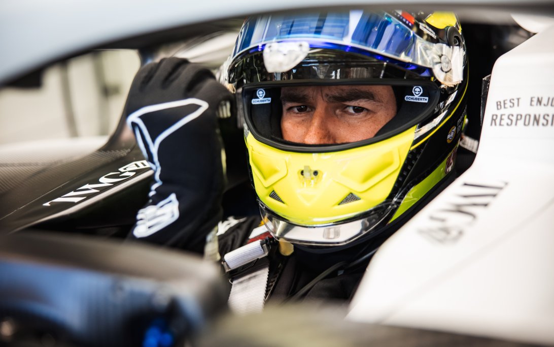 Perez Bahrain test day 1