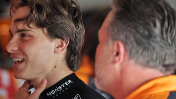 Grosjean door het stof na misverstand met McLaren