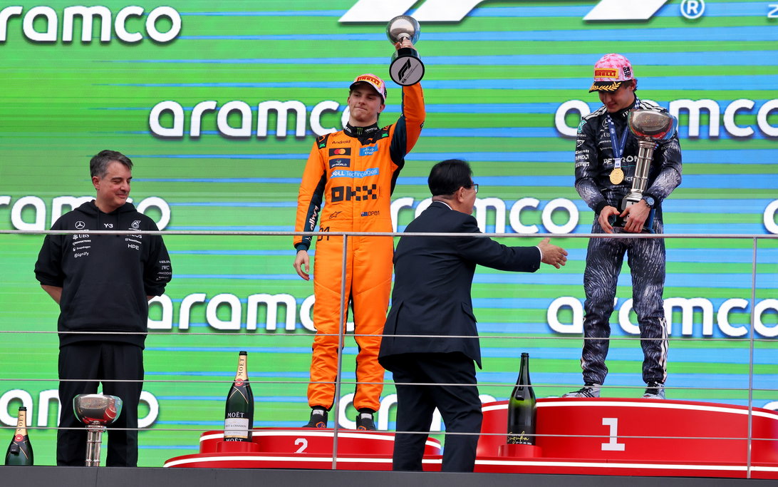 Piastri podium Japan