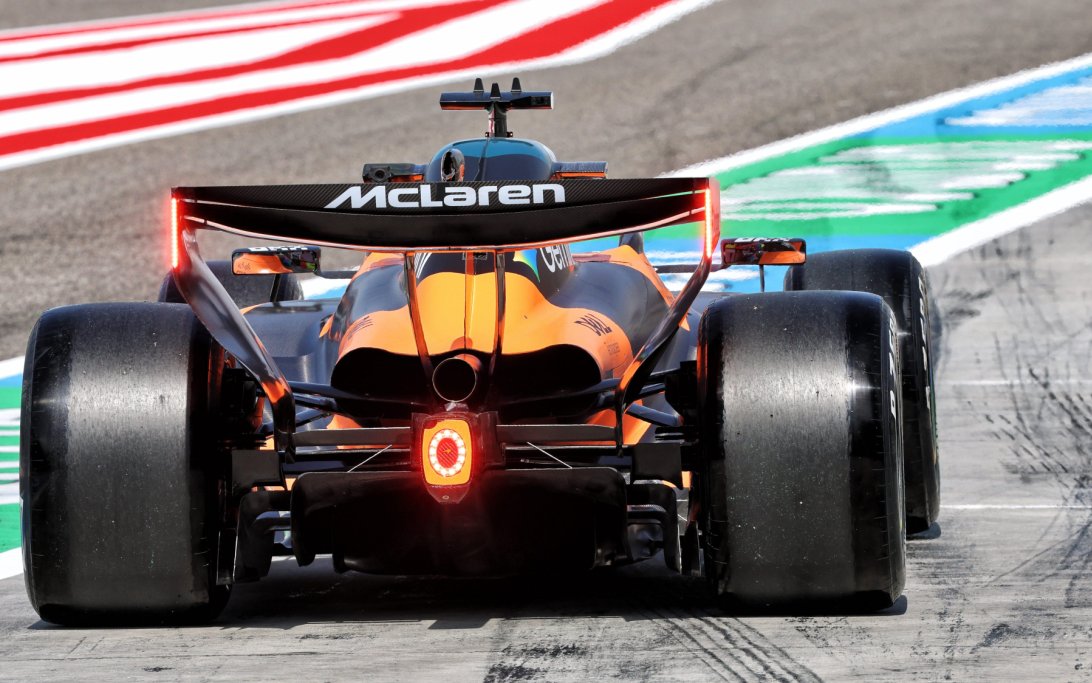 Piastri test Bahrain day 1