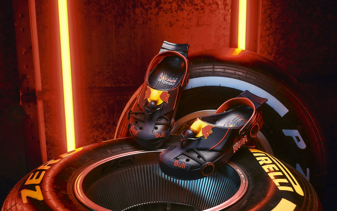 Red Bull crocs