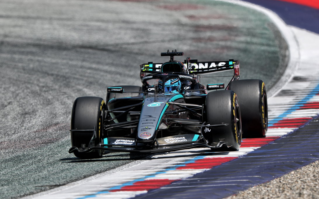 Russell: McLaren 'flying' and Mercedes' biggest threat in Austria