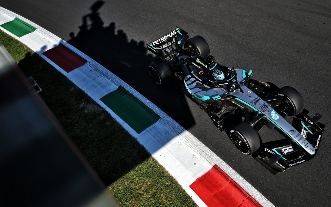 George Russell marca el ritmo en Monza y amenaza la pole de Ferrari
