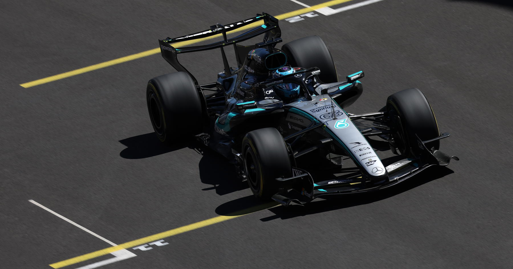 George Russell draws first blood in Madrid as drivers frustrated by traffic chaos