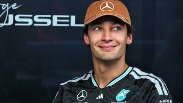 Russell reageert op flinke zorgen Verstappen