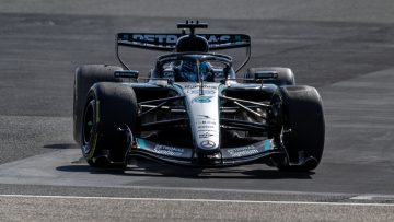 Russell trekt opvallende 'supermarkt'-vergelijking na test in nieuwe Mercedes