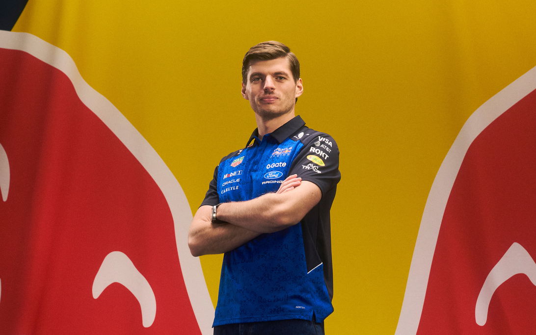 Verstappen team kit Red Bull