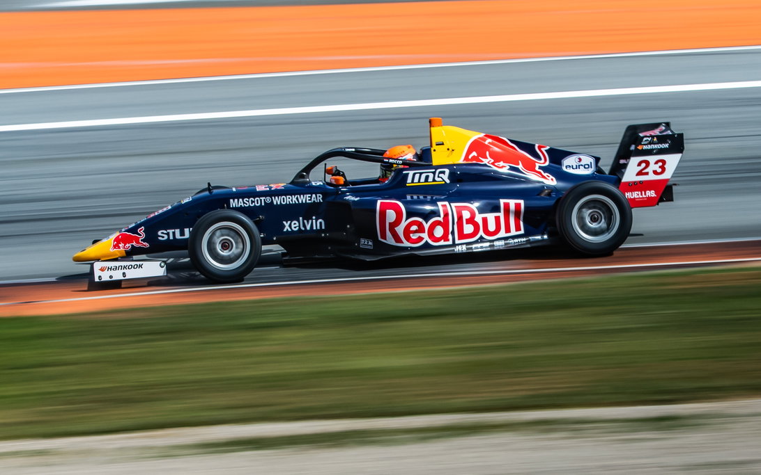 Coronel Spanish F4 Valencia