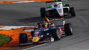 Coronel loopt podium net mis in afsluitende race Spaans F4-weekend