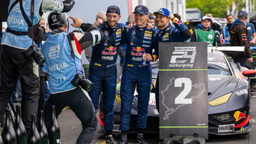 Uitslag 24 uur Nürburgring op de schop na extreem late diskwalificatie