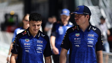 Verstappen stormt met Hadjar over Madring: "Oh mijn god!"