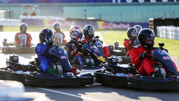 Max Verstappen 'acted on instinct' to survive 100 karters 'chaos'