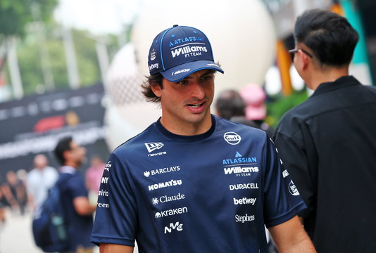 Sainz Singapore