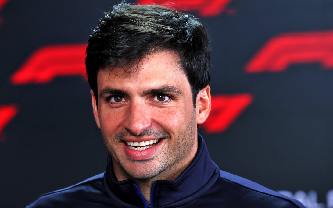 Carlos Sainz urges Williams to make the most of F1 break after tough start