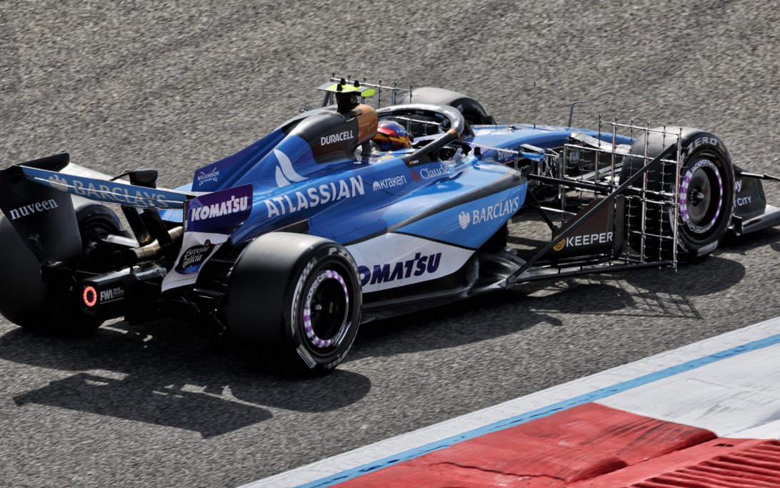 Sainz Bahrain test 1