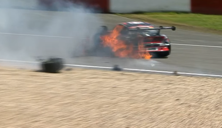 Crash #900 Q1 Nurburgring 24h