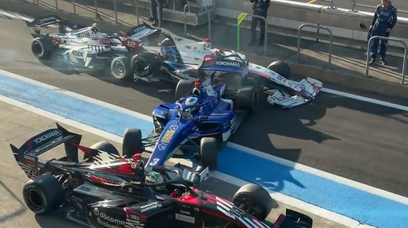 Pit lane pile up Super Formula