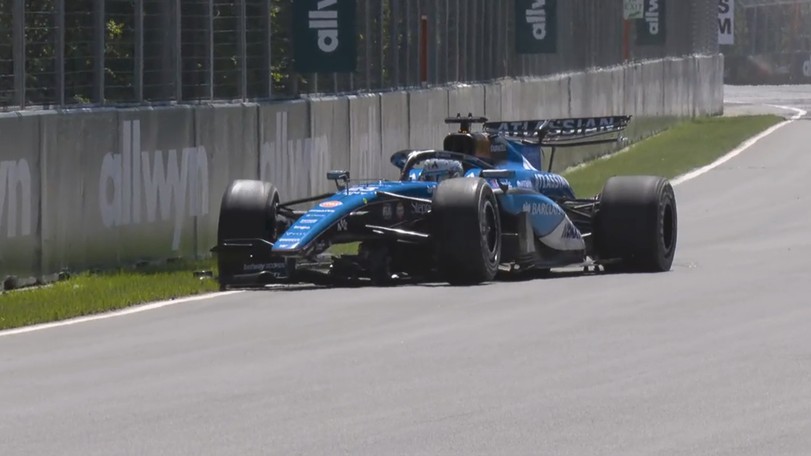Albon crash screenshot canada