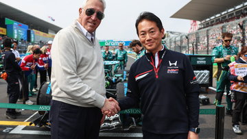 Aston Martin deny 'peace' handshake with Honda