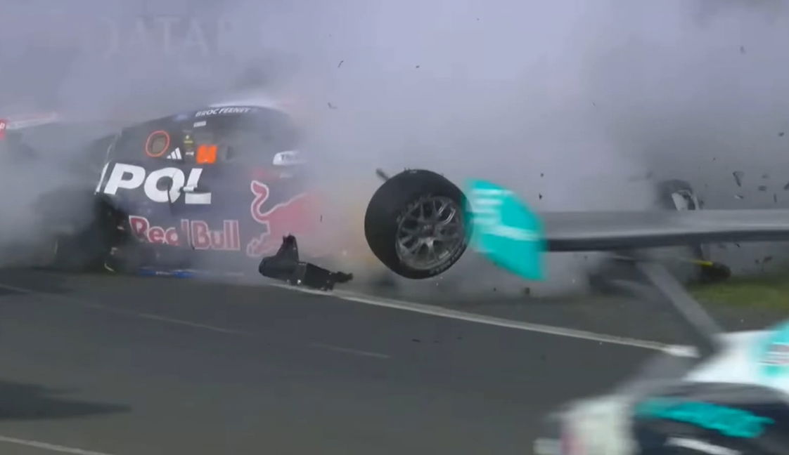 Supercars crash screenshot