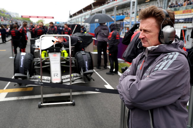 Allan McNish (GBR) Audi F1 Team Racing Director on the grid.
24.05.2026. Formula 1 World Championship, Rd 5, Canadian Grand Prix, Montreal, Canada, Race Day.
- www.xpbimages.com, EMail: requests@xpbimages.com © Copyright: Batchelor / XPB Images