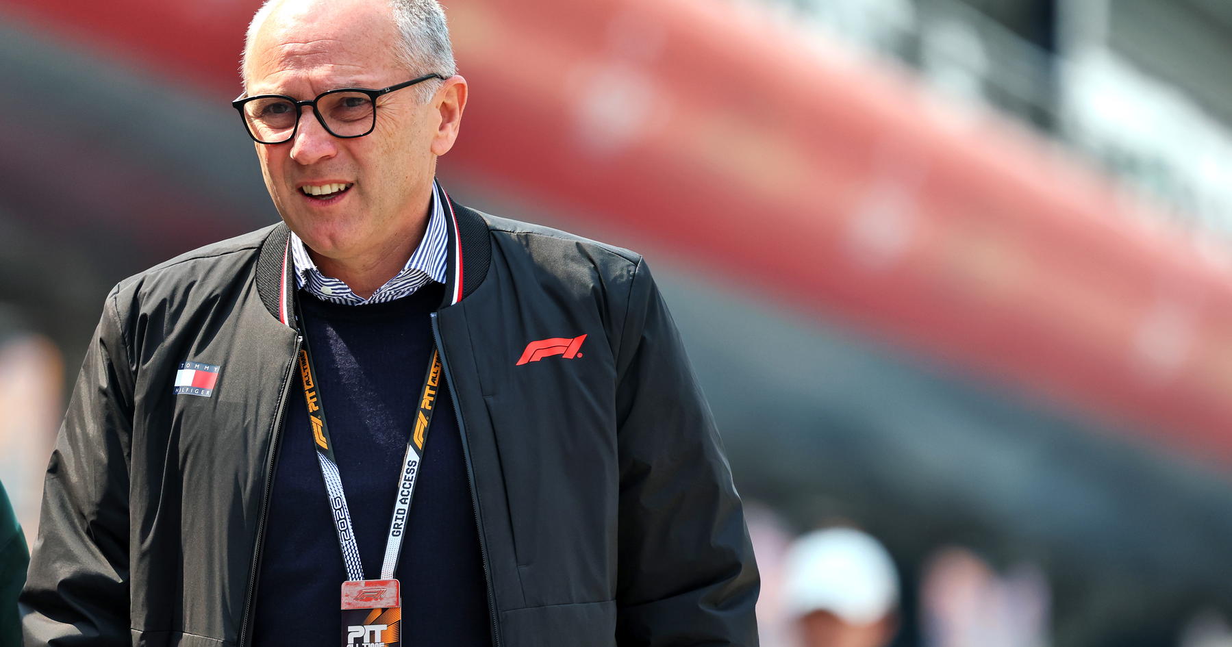 F1 boss claims 'fans don't care' about crucial missing TV graphic